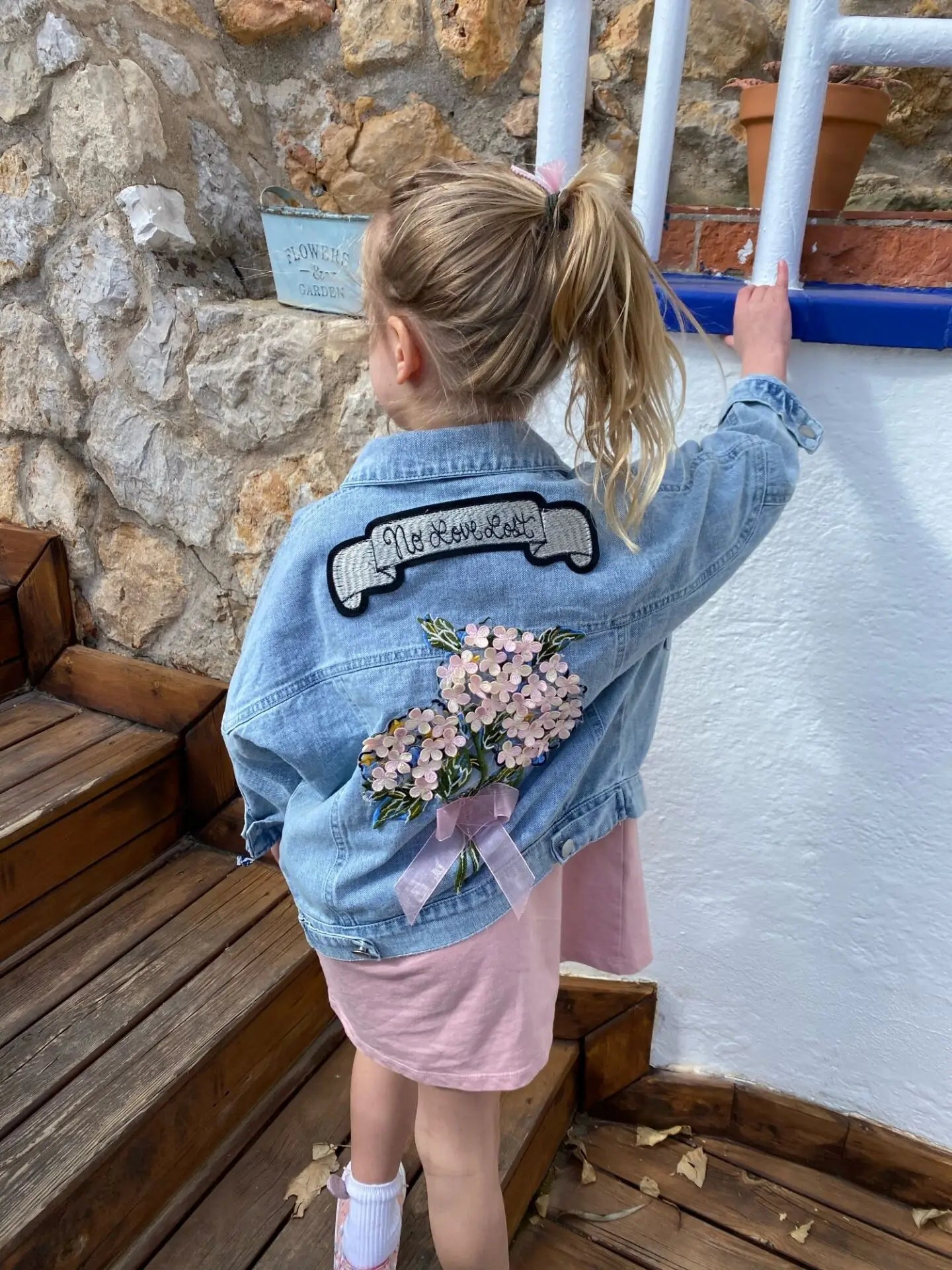 Kids Denim Jackets for Girls Baby New Flower Embroidery Coats Fashion Spring Autumn  Children Outwear Ripped Jeans Jackets 1-5Y